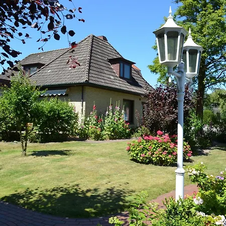 Stranddomicil Steiner - Gaestehaeuser Apartamento Büsum